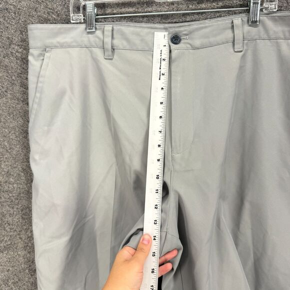 Izod Shorts Men 42 Gray High Rise Pleated Bermuda Pockets Regular Fit Comfort - Picture 4 of 8